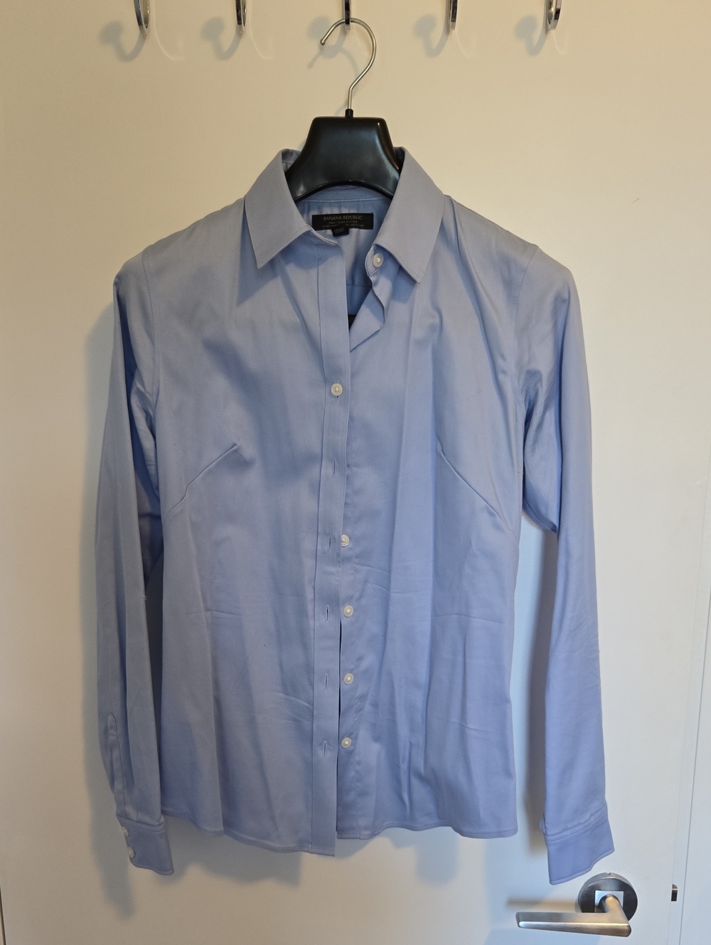 Banana Republic Light Blue Button-Front Women's Shirt